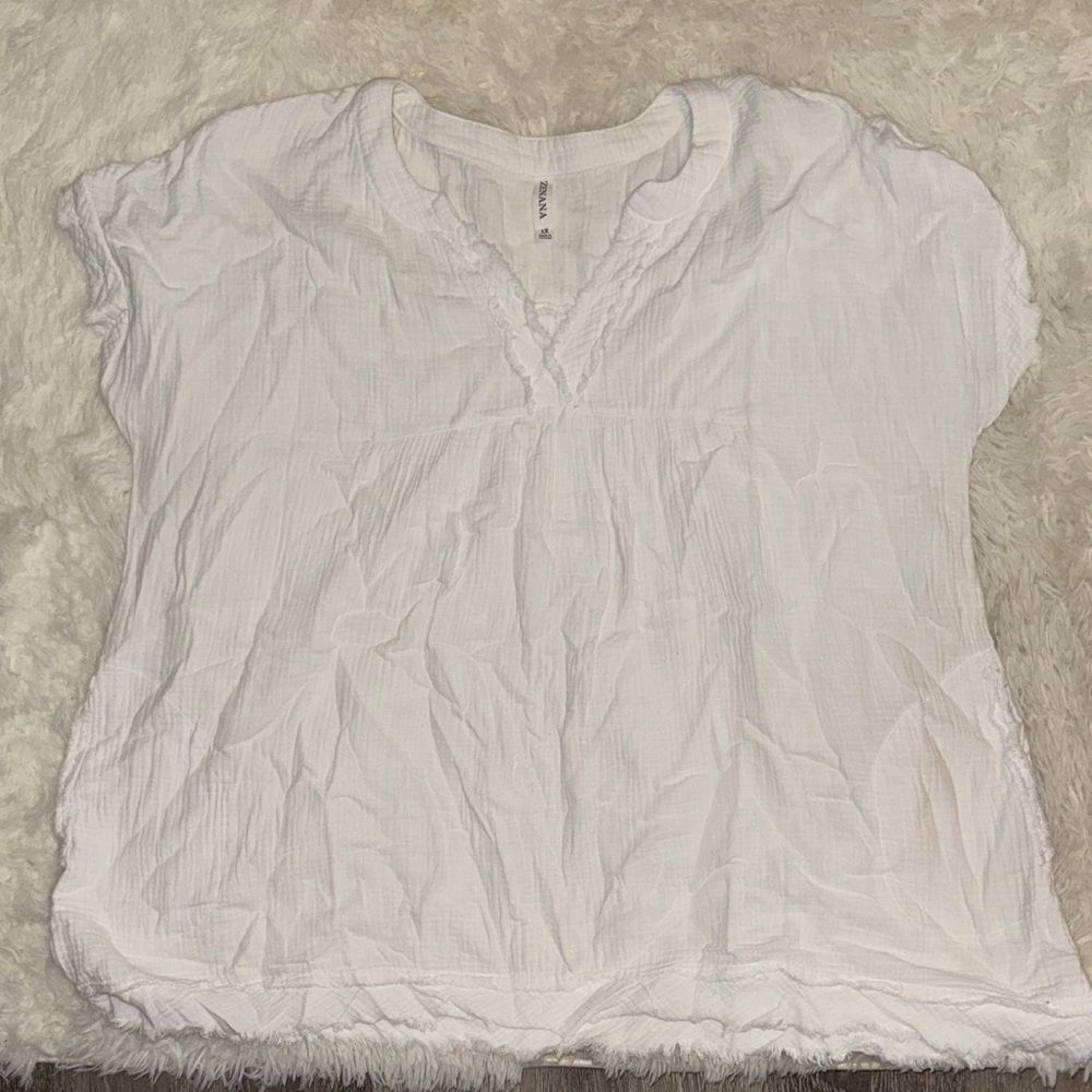 Zenana Outfitters White Blouse